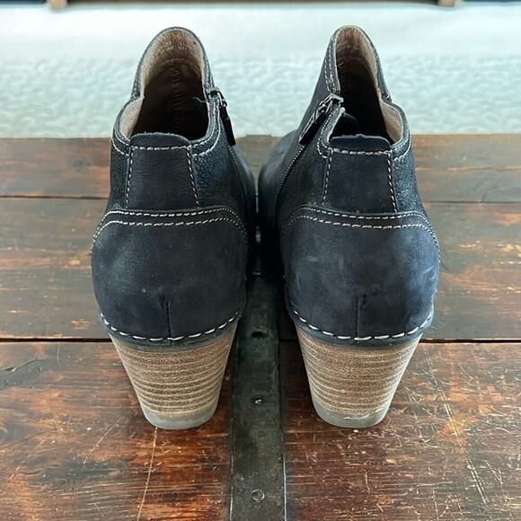 Dansko Black Nubuck Leather Susan Ankle Boots Size 41 - Picture 3 of 7